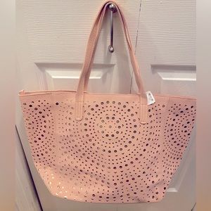NWT Bath & Body Works faux leather Pink Tote w/zip top and metallic accents